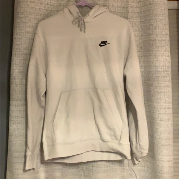 Nike Tops - Nike white sweatshirt